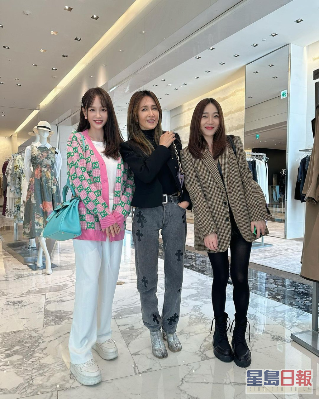 陳喬恩Shopping期間巧遇日本女星工藤靜香（中），未料公開合照後二人被拿來比較。