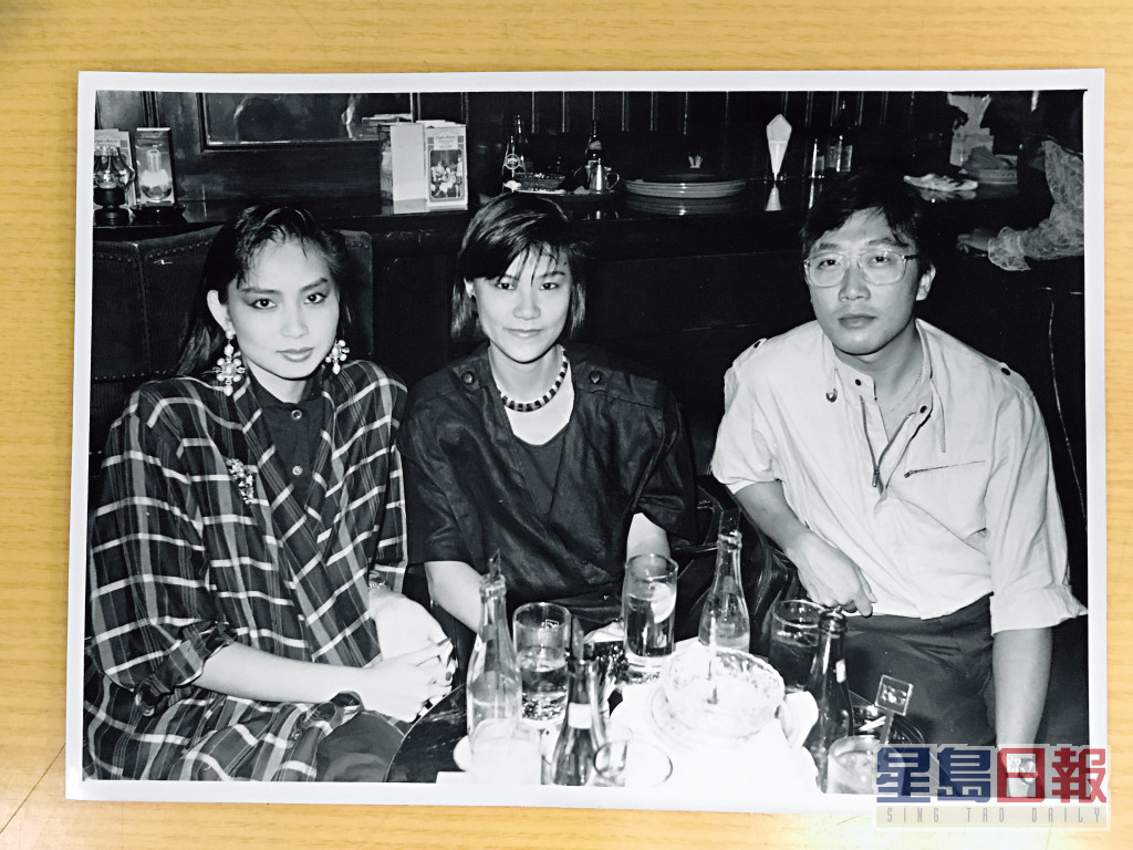 雷安娜与旧同事Jimmy Lau(右)结婚后齐齐出席公开活动，同场还有邝美云。
