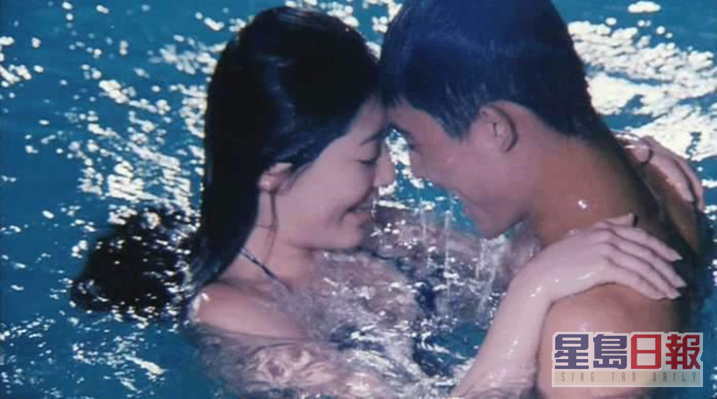 杨思敏在电影《魔鬼天使》中全裸演出。