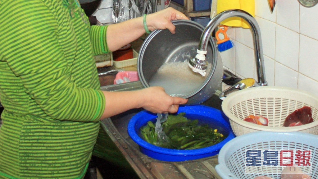 重阳节六大禁忌包括忌煮饭。资料图片