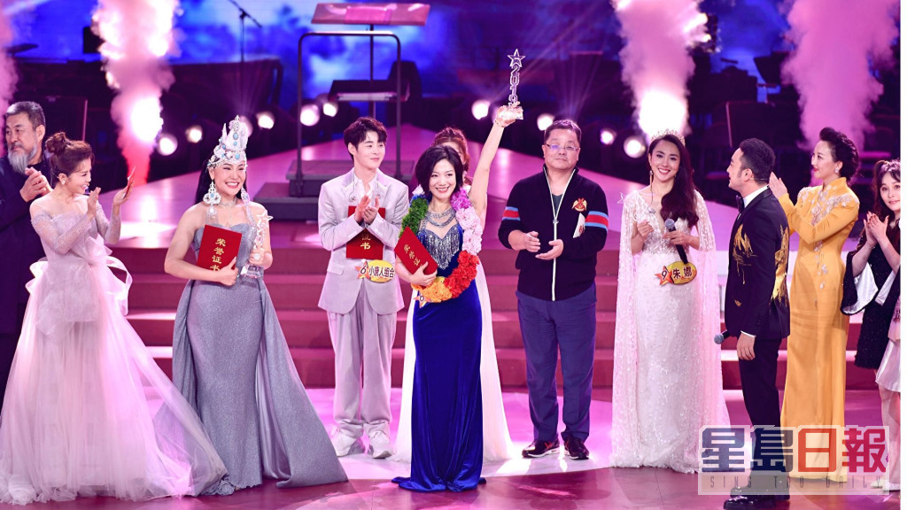 2019年，龙婷参加中央电视台大型选秀综艺节目《星光大道》勇夺总冠军。