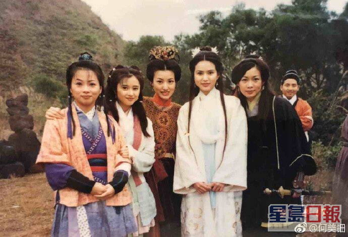 黃𨥈瑩（左三）參演過不少古裝劇。