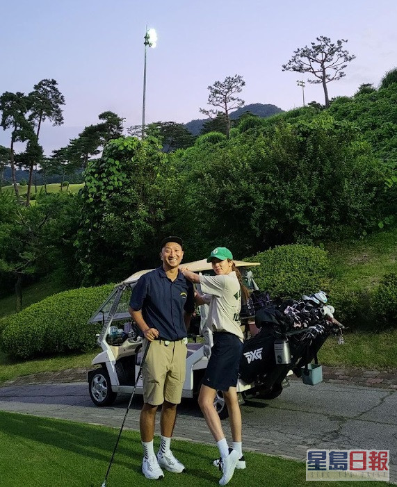 孙淡妃与老公拍拖打golf，跟前闺密孔孝真少有交集。