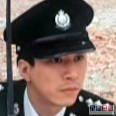 除了江湖人士，李道瑜也曾在電影飾演警察。