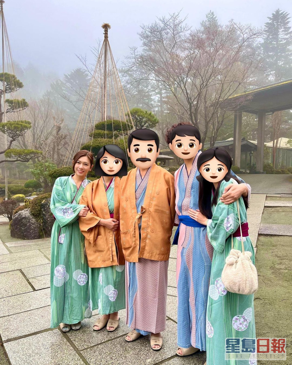 與家人同遊日本。