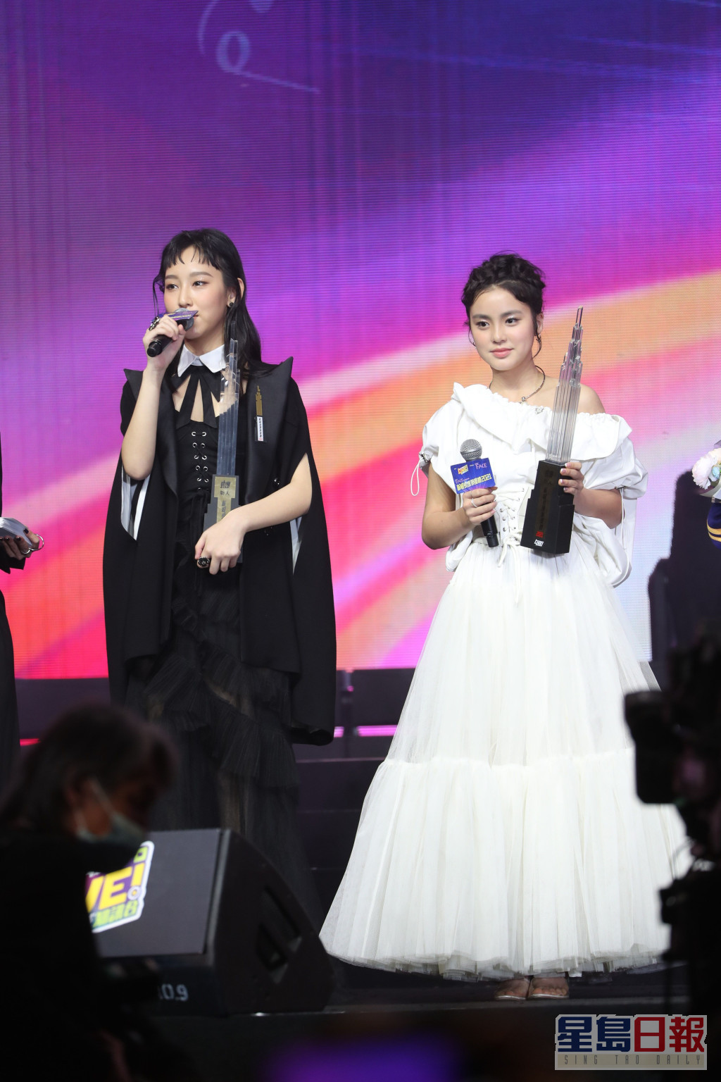 早前Gigi在《新城劲新爆颁奖礼2021》夺得「劲爆新人奖」。