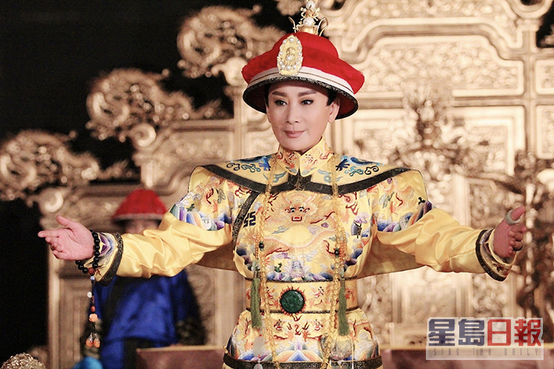 今年56歲的陳亞蘭入行38年，從小就演歌仔戲。