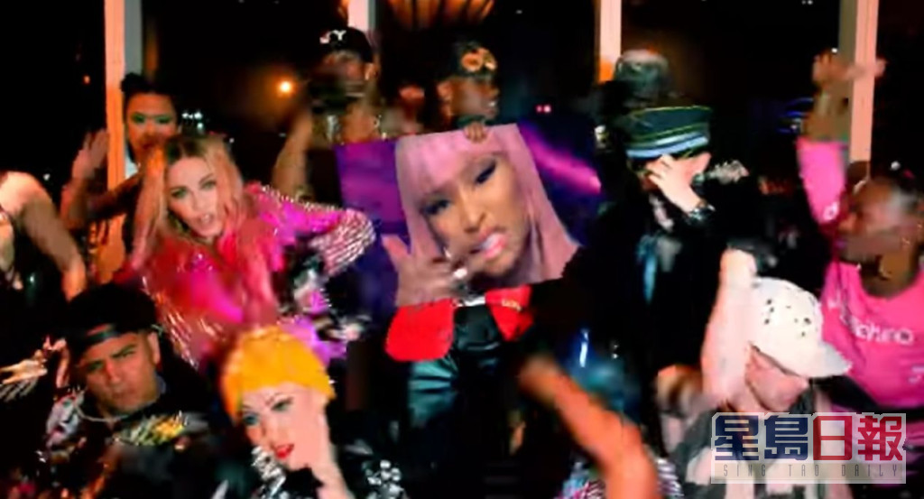 7年前娜姐与Nicki Minaj合唱歌曲，曾广邀多位巨星客串演出MV。