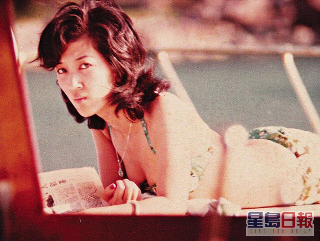 马海伦1965年年底参加由邵氏影友俱乐部举办的「香港玉女」选举并赢得冠军。