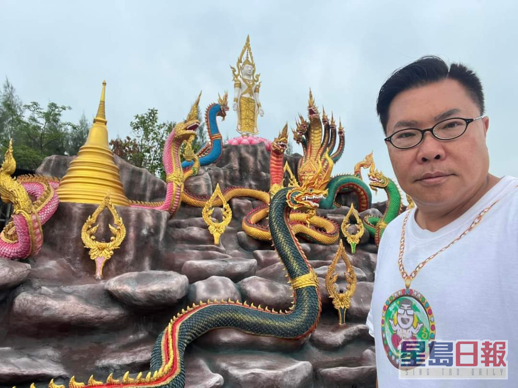 泰國一間佛寺將東北部著名嘅龍神打造成景點。