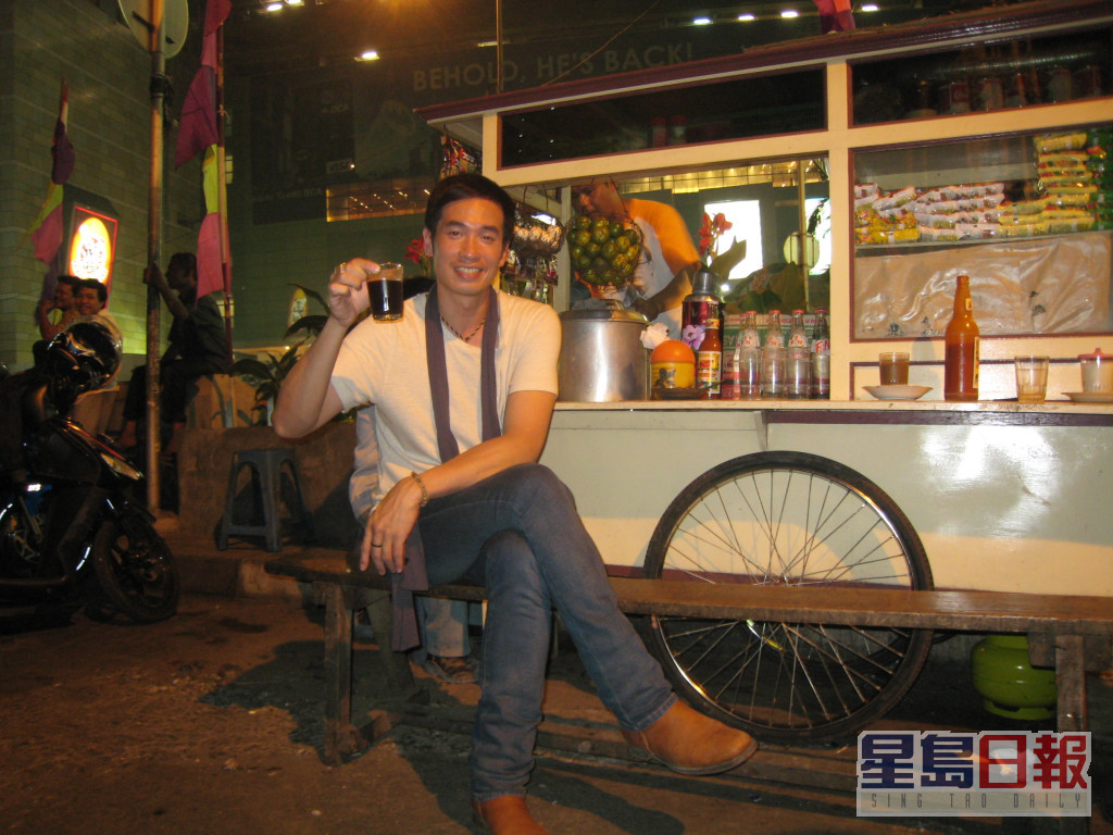 陳豪在2009年及2012年拍過《品味咖啡》，成為香港的「咖啡王子」。
