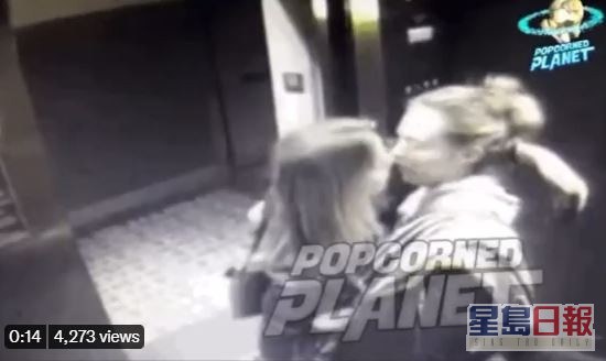 今日外国网站上载安柏与超模Cara电梯内激吻影像。（网上图片）