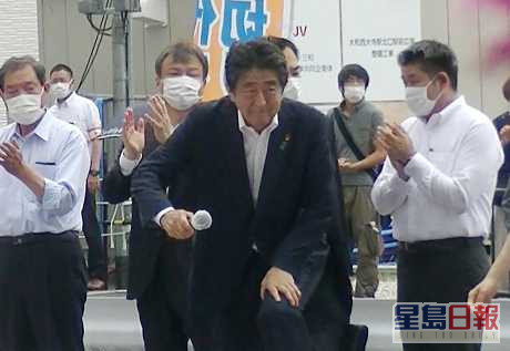 日本前首相安倍晉三昨日在奈良街頭演講時，不幸被槍殺身亡。
