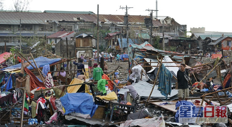 另一重災區宿霧市有大量民居被摧毀。