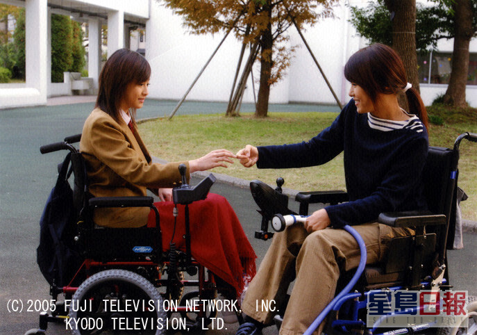 泽尻英龙华拍摄日剧《一公升的眼泪》成名。