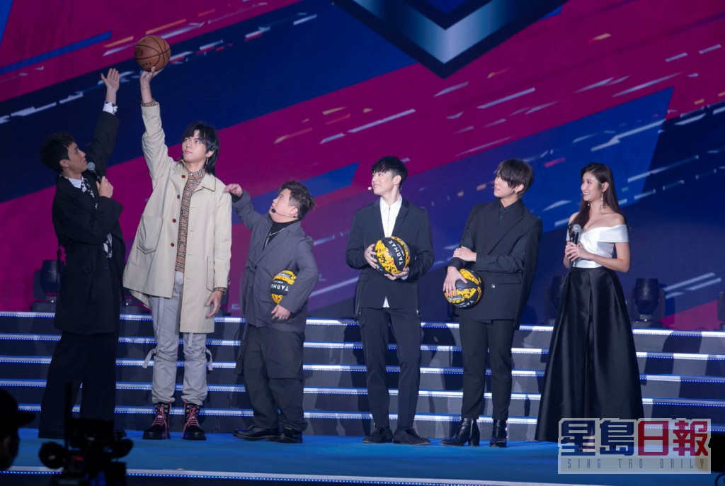 193（左二起）、肥仔、Ian及姜濤去年在節目巡禮上宣傳。