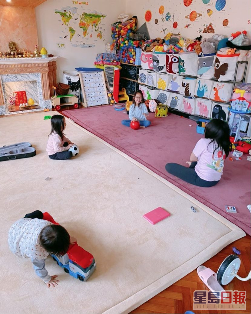 仲有可容納4子女嘅兒童遊戲室。