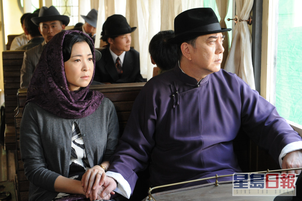 苏玉华与黄秋生曾于TVB剧《枭雄》饰演夫妇。