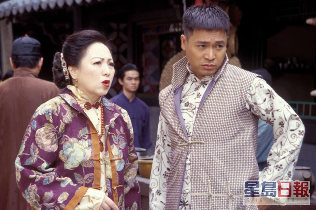 郭晉安於2002年拍《戇夫成龍》，臉上未見有皺紋。