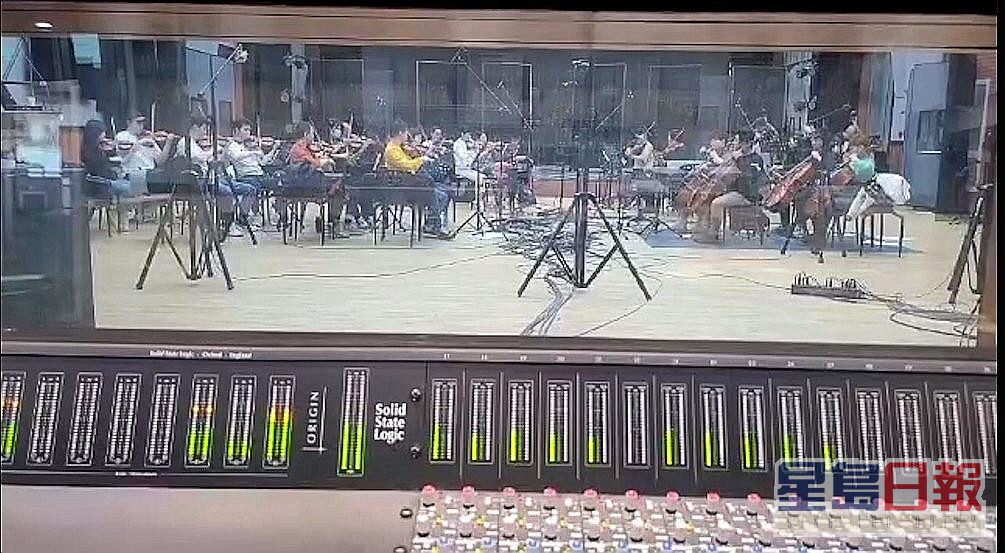  24位中國內地管弦樂團演奏家錄製《安魂曲》。