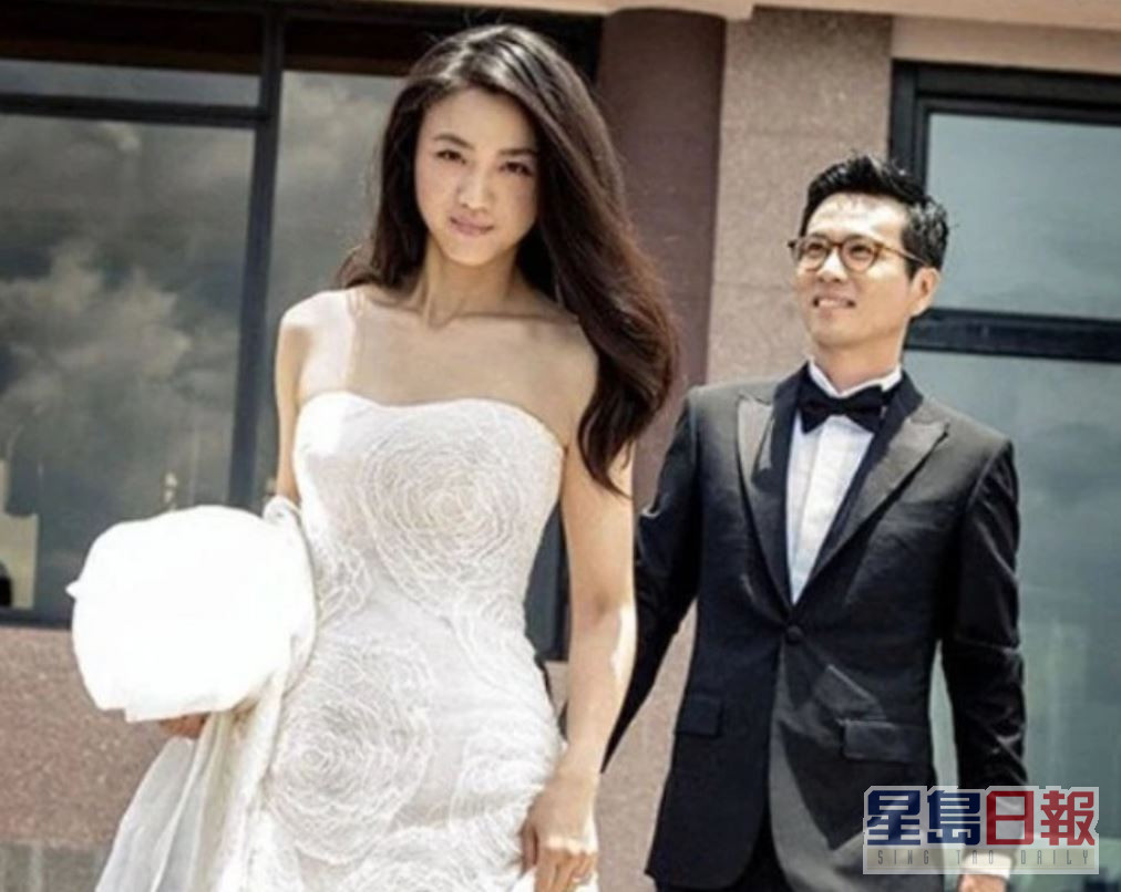 汤唯于2014年与韩国导演金泰勇结婚。