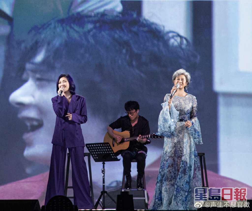 葉蒨文在《聲生不息》曾與楊千嬅合唱。
