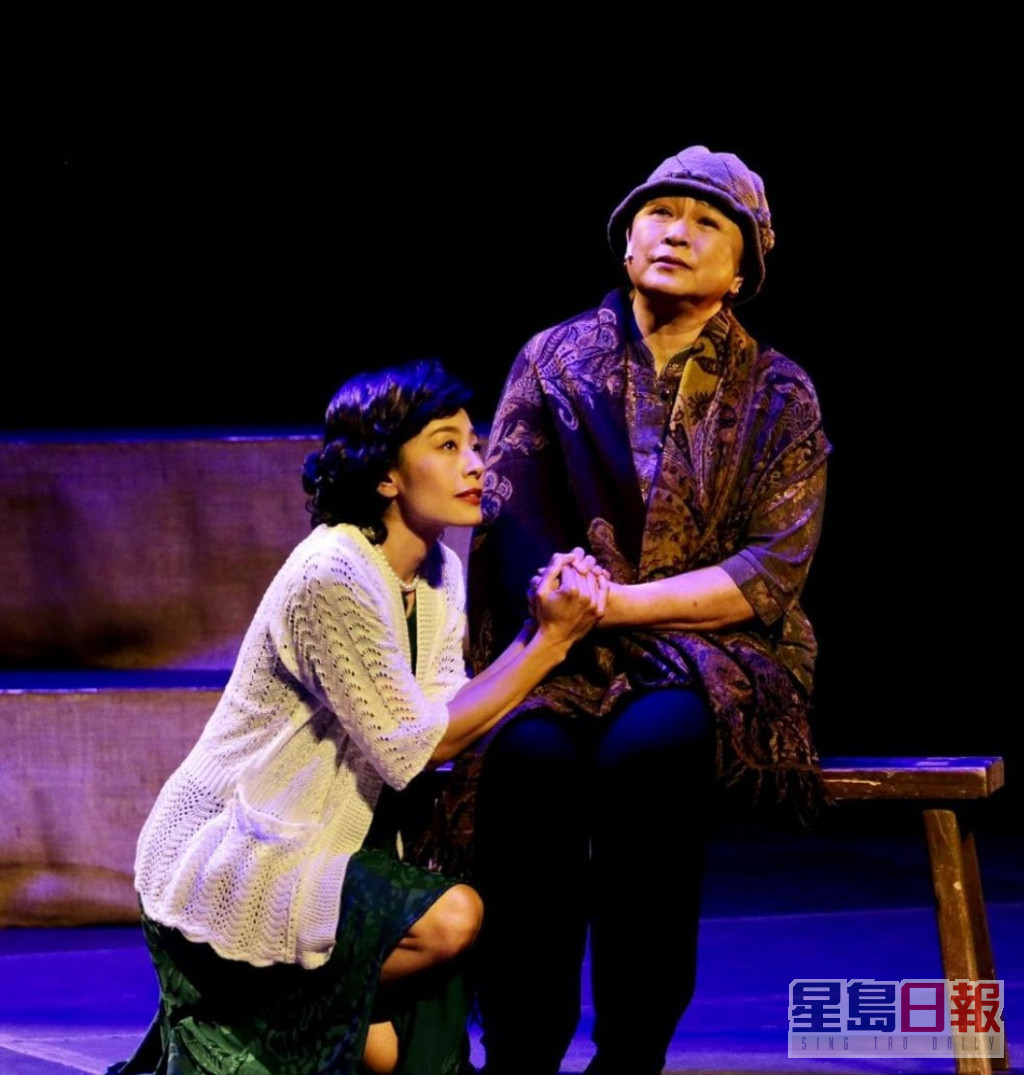 去年9月，Gigi姐跟焦媛合演音乐剧《伴我同行》，剧中演工人「和姐」。