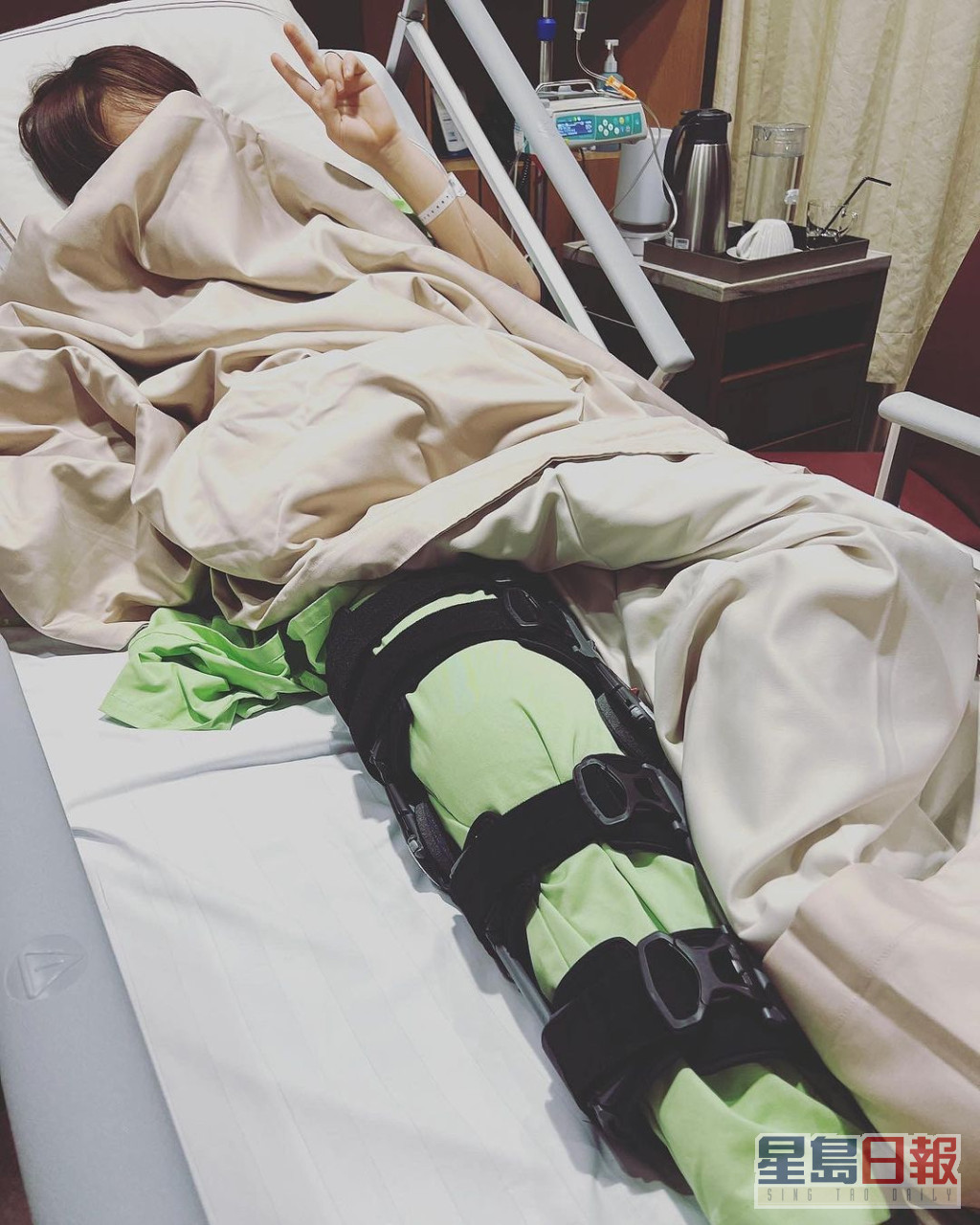 姜涛早前膝关节十字韧带撕裂。