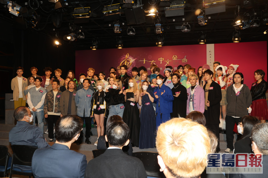 众歌手今日出席港台举办的「广播九十五周年 十大中文金曲」揭幕活动。  ​