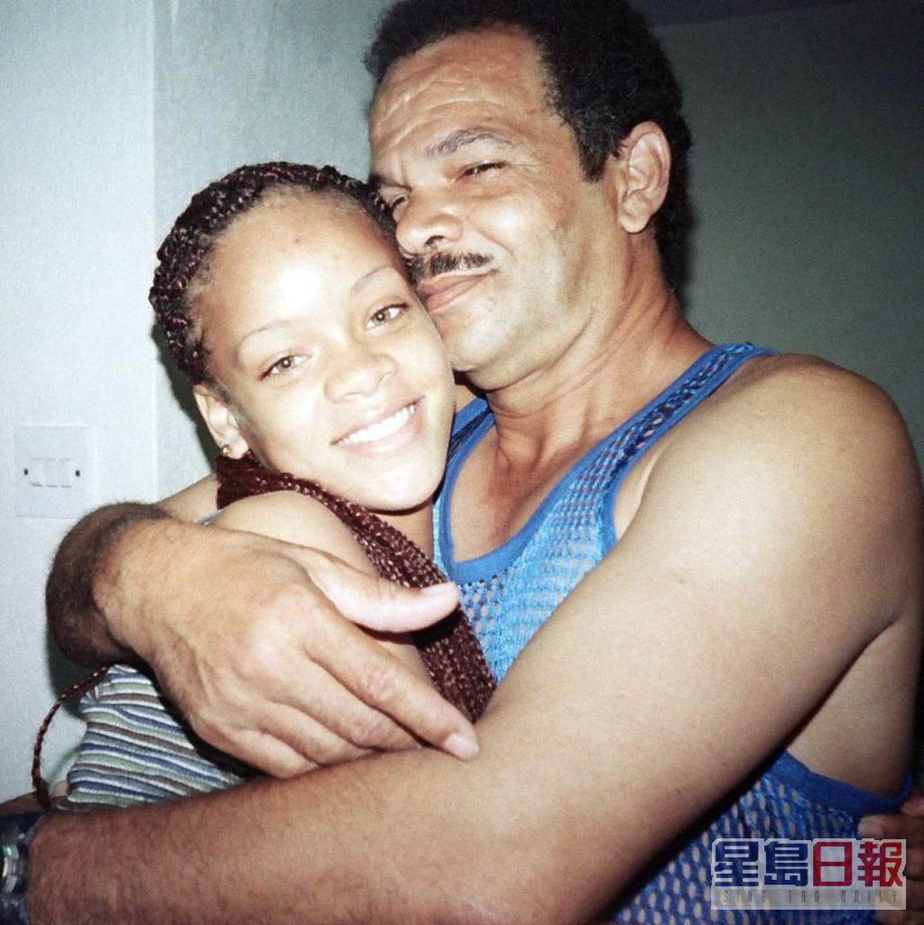 Rihanna爸爸希望抱孙女。