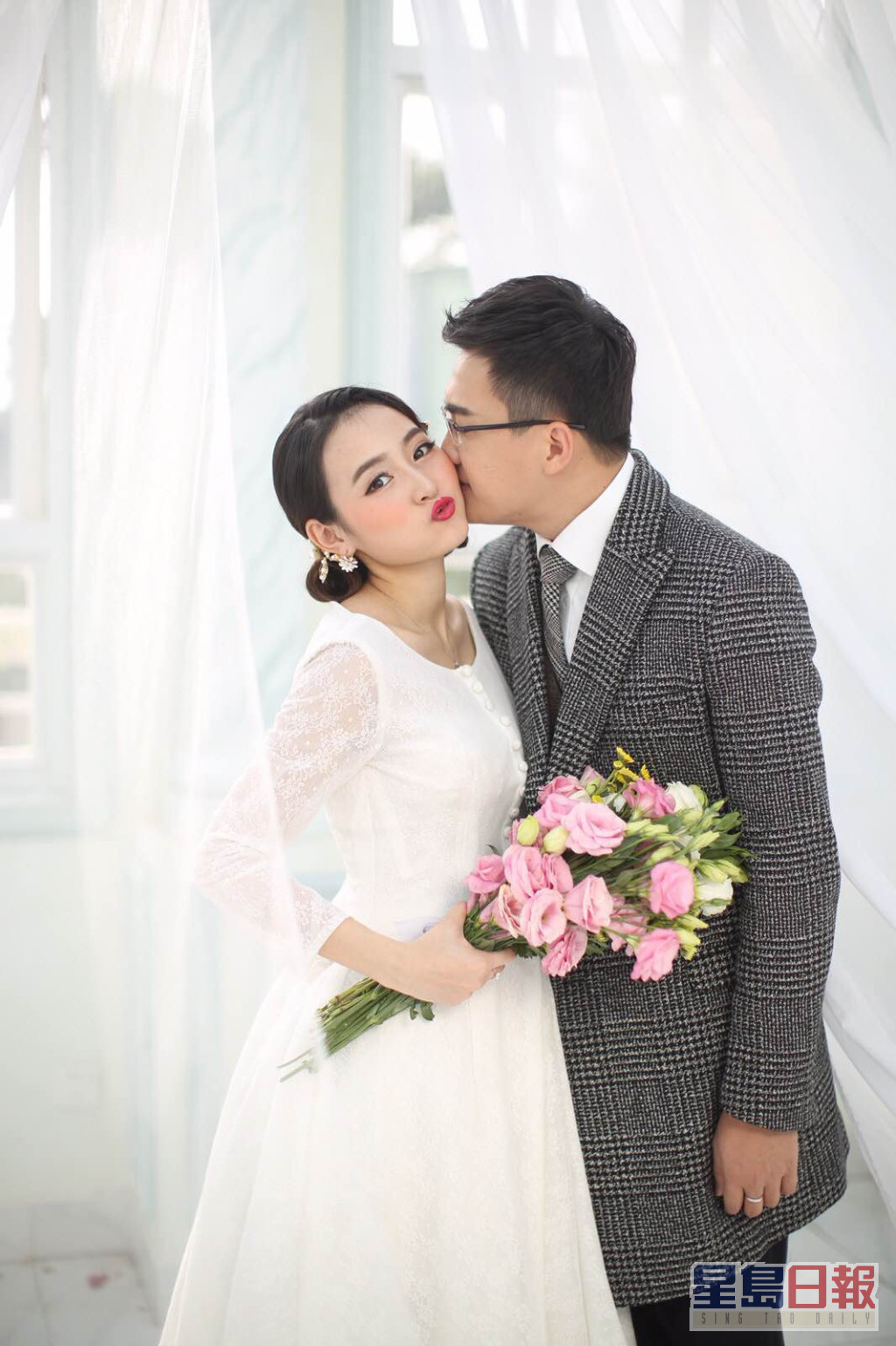 李蕴2015年嫁内地圈外老公后，移居广州。  ​