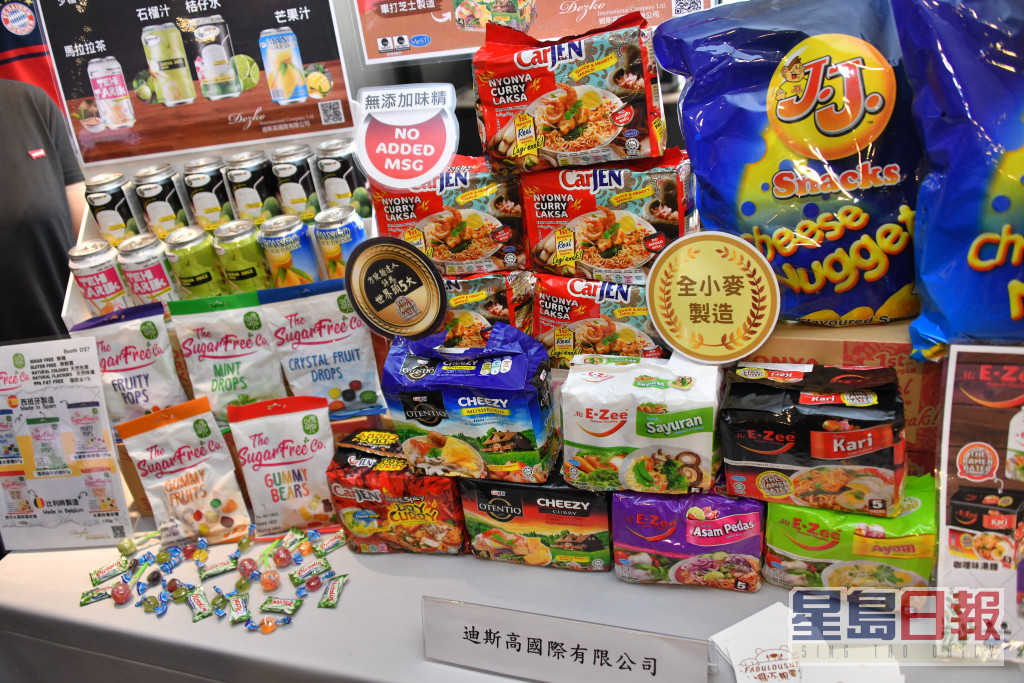 嘉年華亦提供東南亞地區食品和特產。陳極彰攝