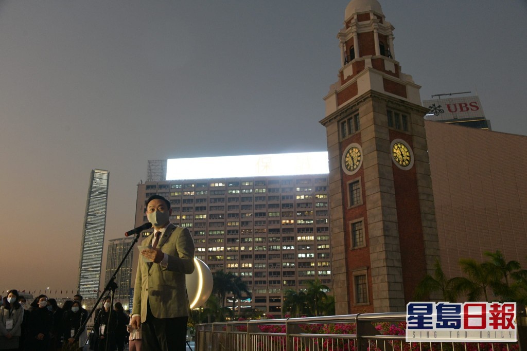 徐英偉指鐘樓見證香港的進步，同時承載着內地與香港人民血濃於水的感情和回憶。