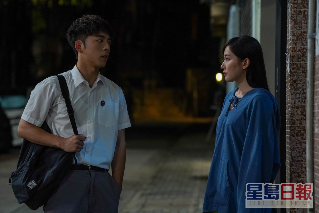 吴海昕对网民批评与Edan在剧中的「师生恋」，表示会接受不同意见。