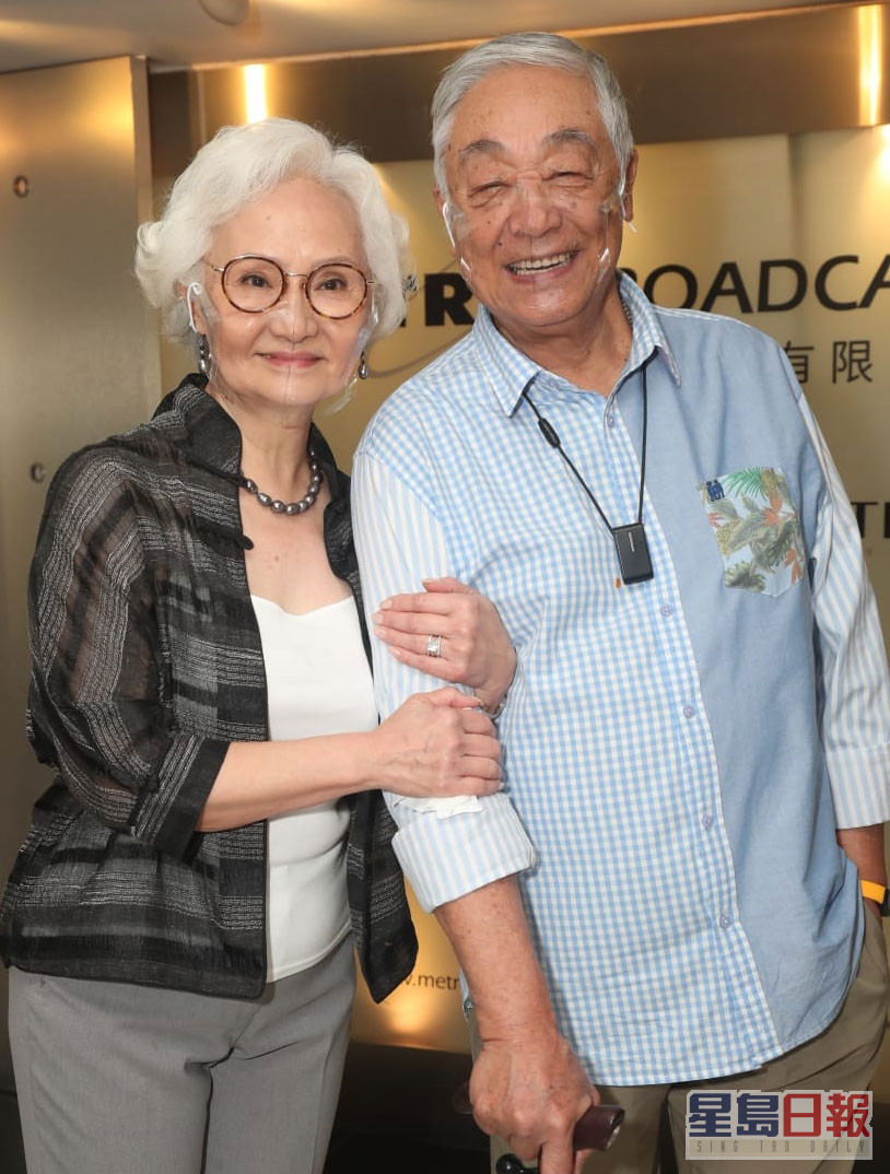 曾江读中五时已参演电影拍摄，1960年代的香港粤语片中演出数百部电影，多与雪妮双双演出。