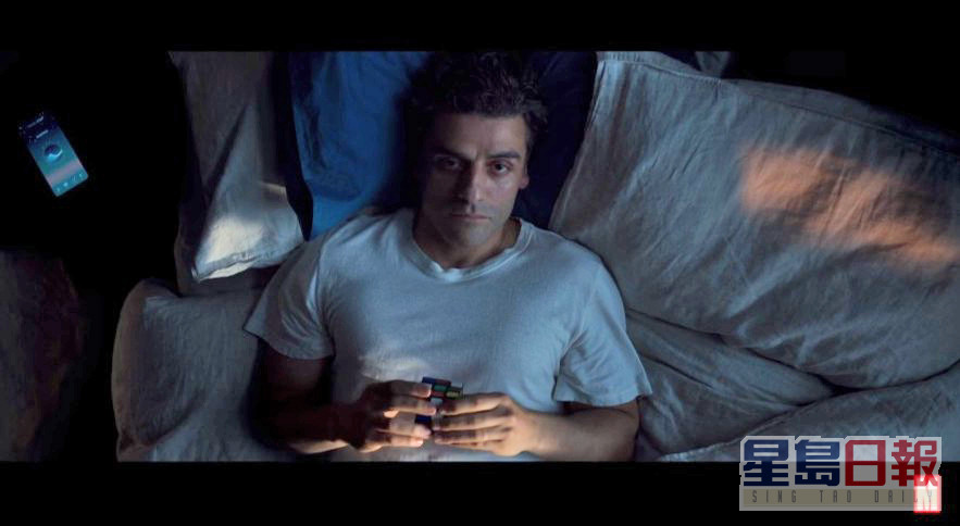 Oscar Isaac扮演主角Marc Spector，有嚴重睡眠障礙。