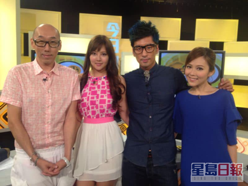 前有线主播刘明轩（右）也曾跟张学润一起主持有线节目。