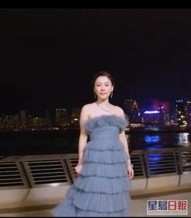 据知，蔡天凤遗体着上她这条生前最爱的蛋糕裙。