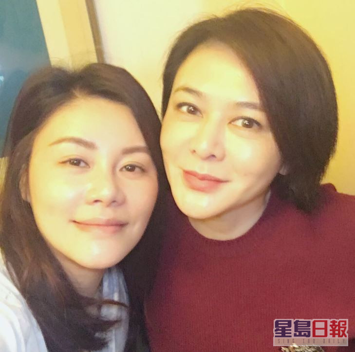 范姜和關之琳（右）十分好姊妹。