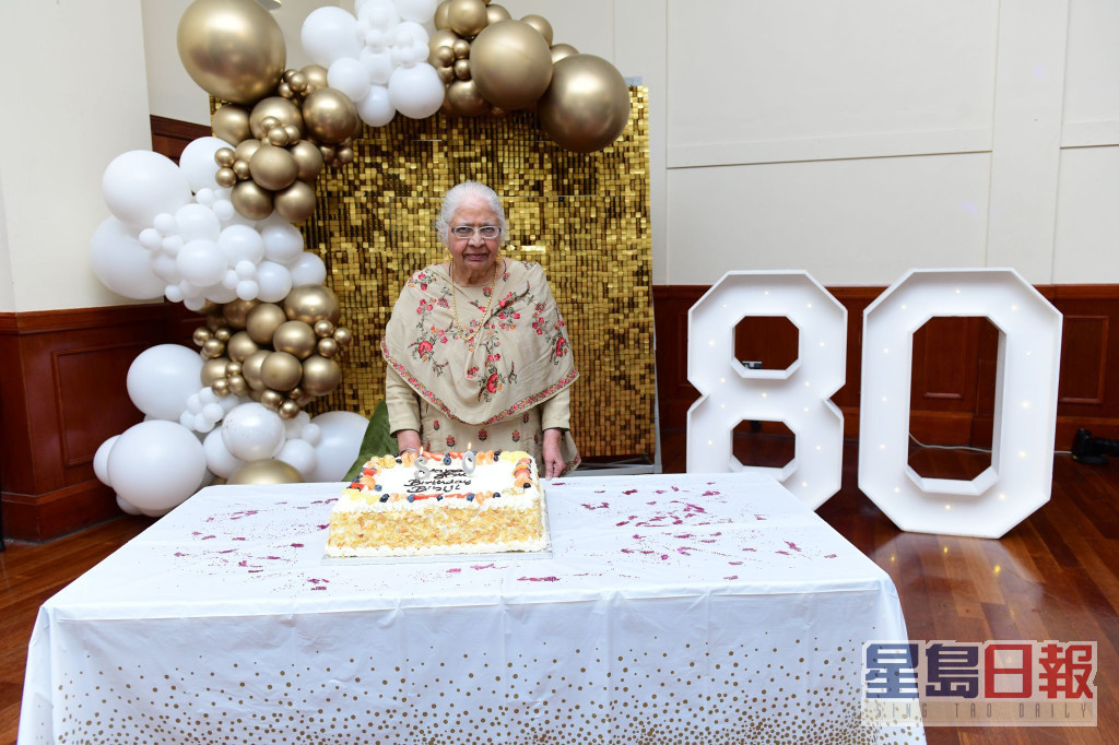 喬媽媽80歲生日，希望一家人齊齊整整。