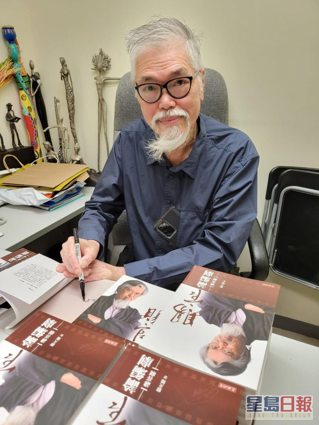 刘天赐70年代服务过嘉禾电影公司，在80年代至2010年代也曾出任香港大都会电影公司监制、总经理、香港电台广播节目主持人。