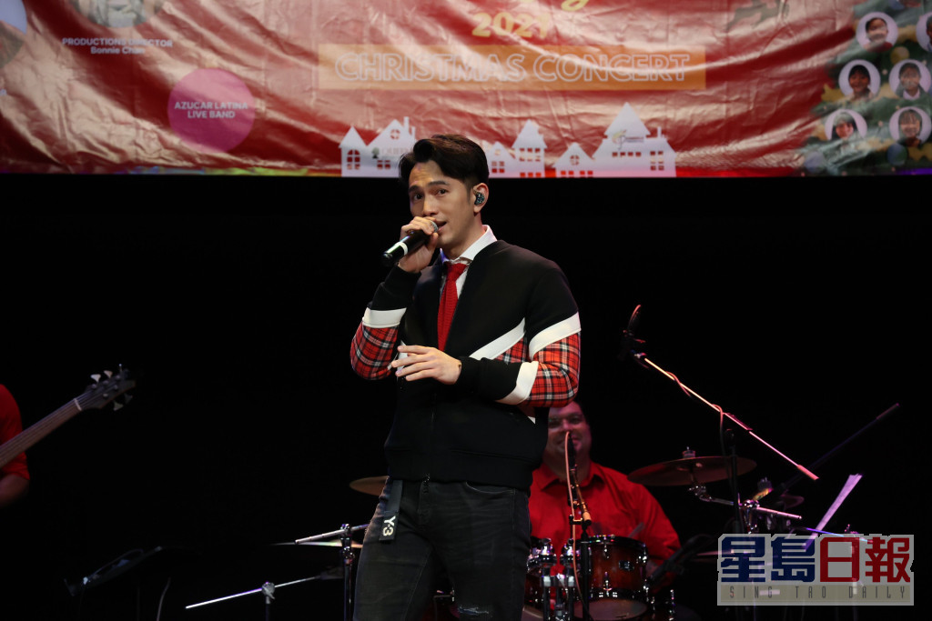 王梓軒喺表演上會延續《演鬥聽》風格玩即興創作，觀眾好受落。