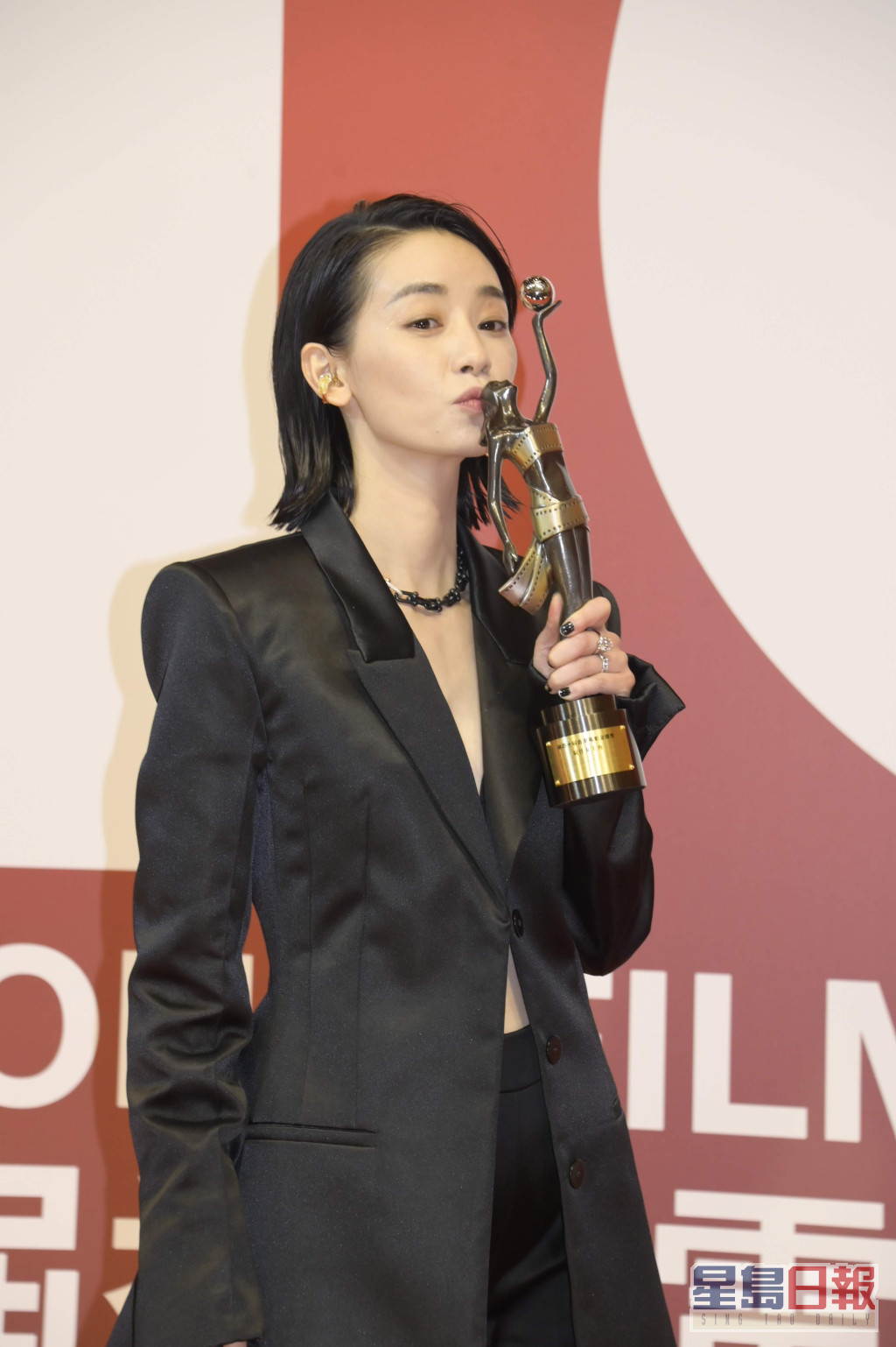 去年劉雅瑟憑《智齒》，首度摘下金像獎影后譽榮。