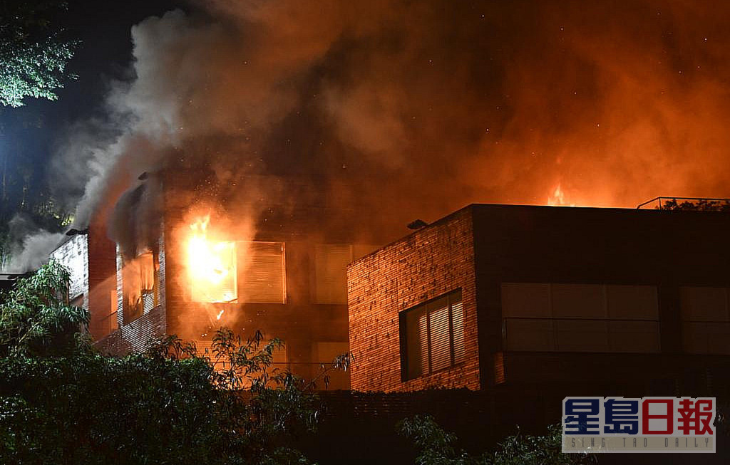 林青霞位於飛鵝山的豪宅在今年7月發生火災，大火經8小時才救熄。
