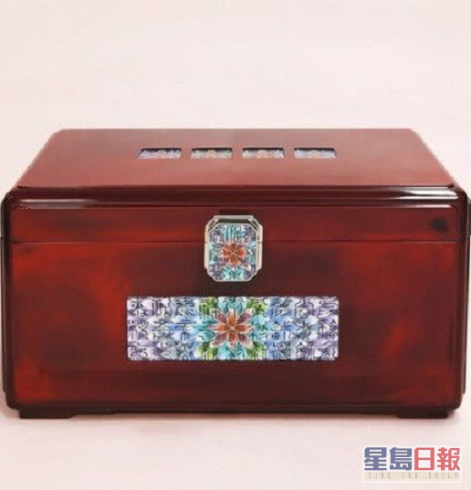孫藝珍母被傳買約80,000港元傳統珠寶盒做嫁妝。
