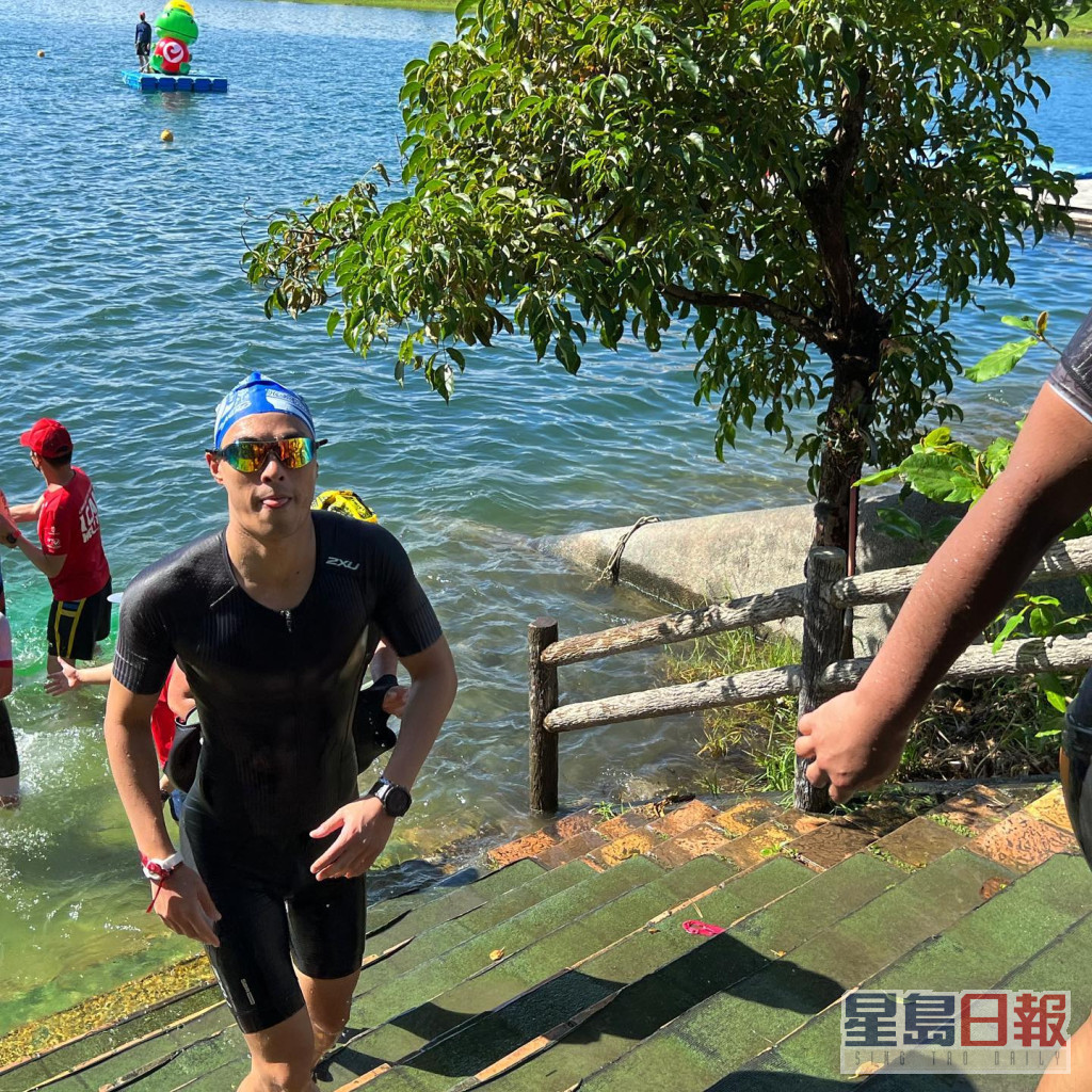 比赛日风和日丽，杨佑宁表示水温宜人。
