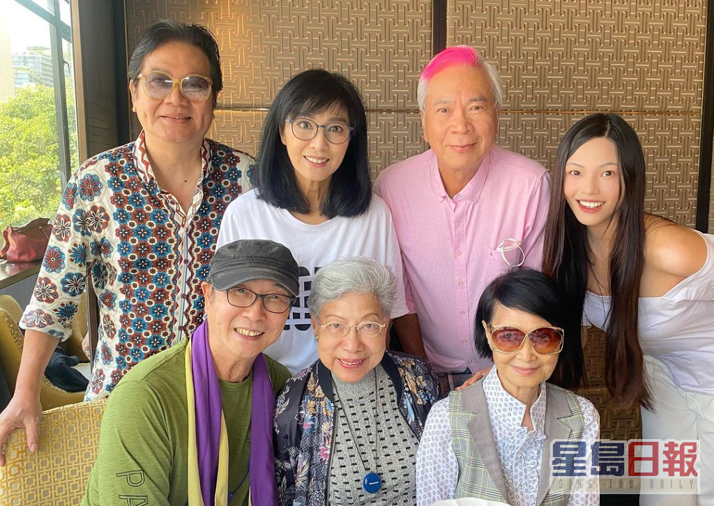 李龍基不時帶太太Chris Wong出席朋友活動。