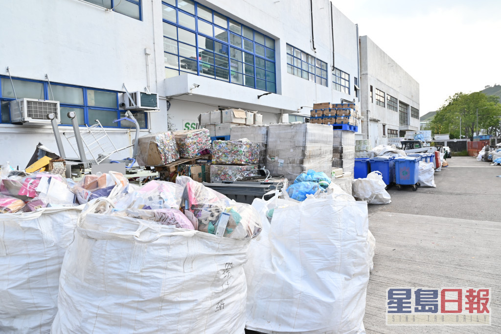 叶文琪表示现时安排搬迁及处理存货，下月便要停止回收纸包饮品盒。资料图片