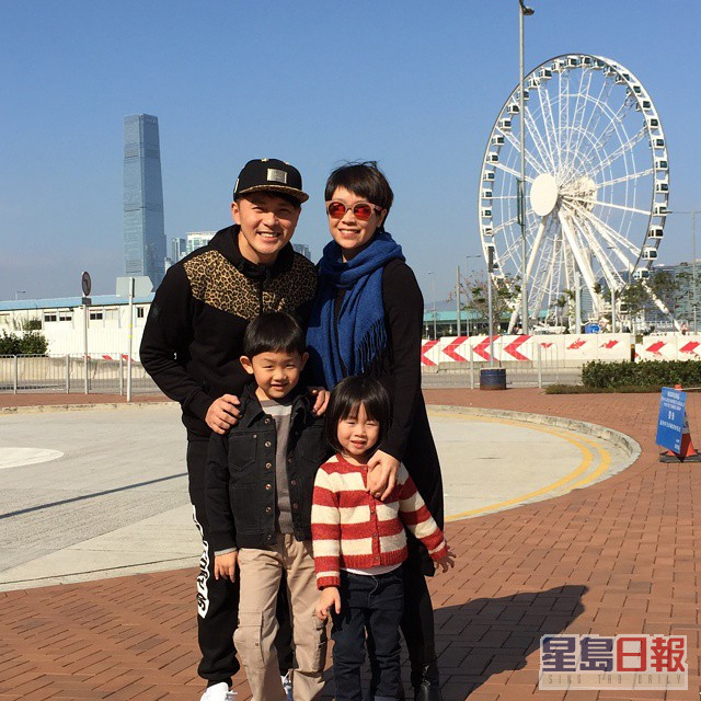 曹永廉妻子是资深演员姜大伟的长女姜依兰，二人于2007年11月28日结婚，现育有一子一女。