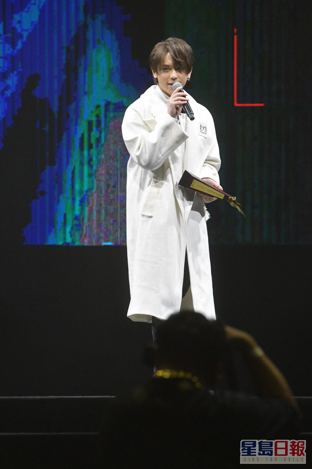 姜涛于《2021年度叱咤乐坛流行榜颁奖典礼》冧庄夺「我最喜爱的男歌手大奖」。